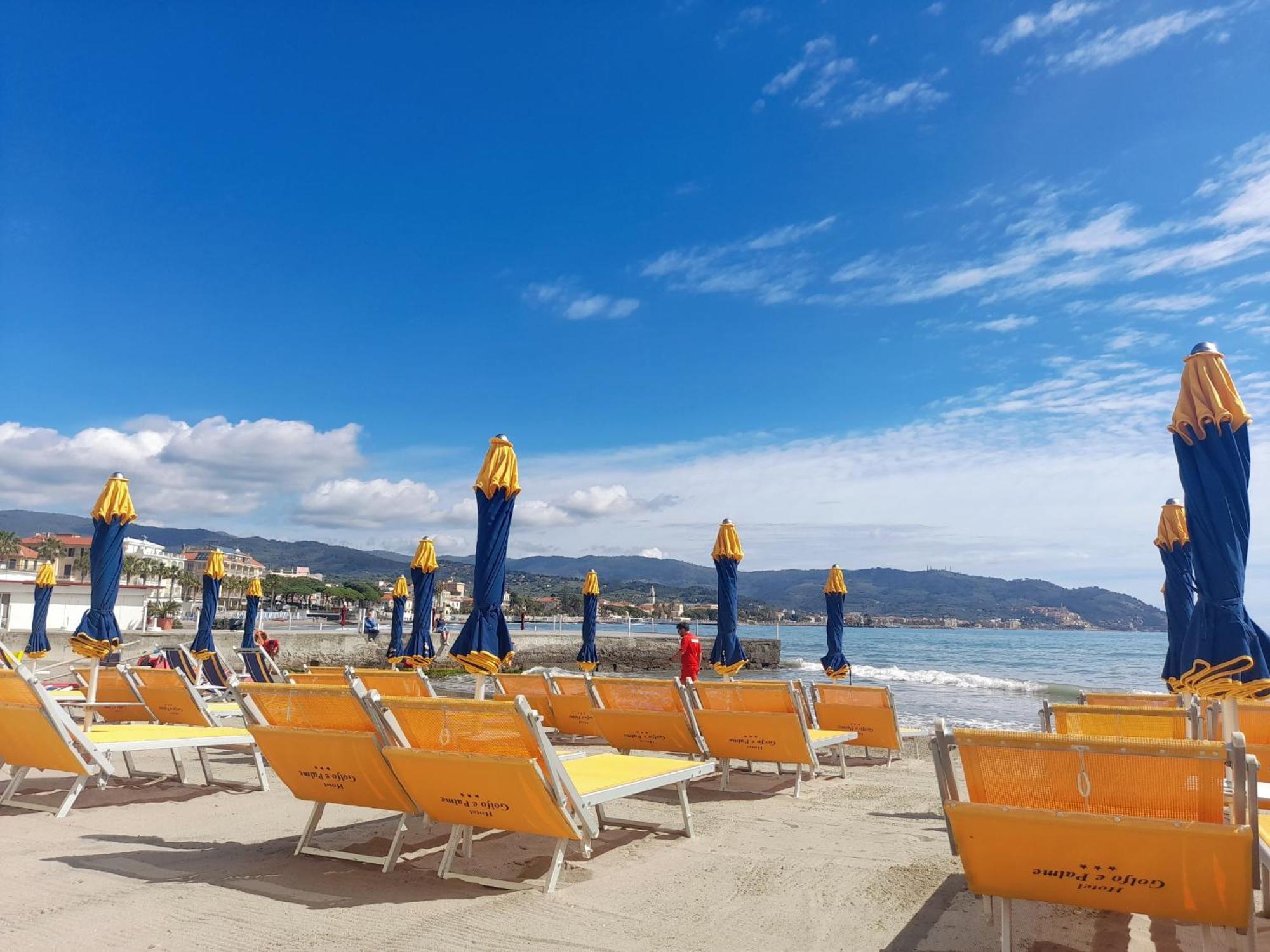 Hotel Golfo E Palme Diano Marina Exterior photo